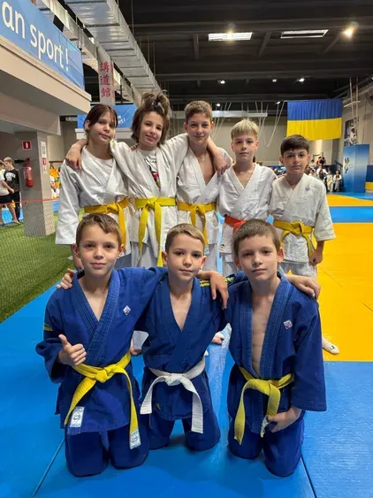 Єлісєєва Лілія,Сємчук Єва, Кузьмічев Давід,Євсьратьєв Тімур,Донік Давід,Донской Нікіта,Петров Максим,Саблін Кирило,Цимбал Тимофій АШБМ ТАТАМІ тренер ТУЛУНЖИ А. О. ТУЛУНЖИ О. П.