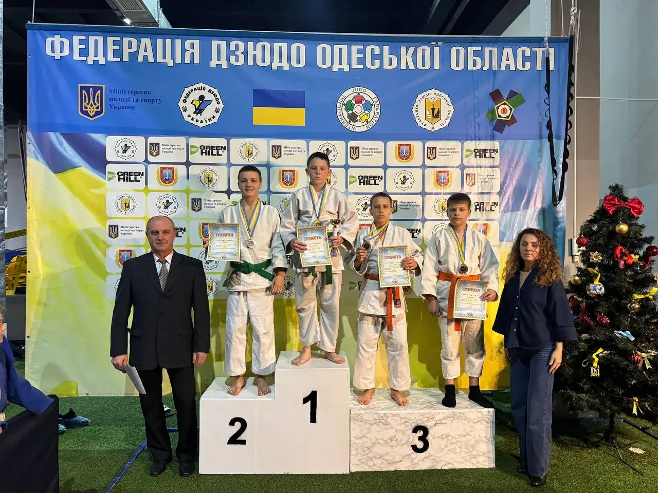 Призер Юрчук Лев Юнаки: 2012 - 2013 до 50 кг XXII Відкритий Всеукраїнський турнір з дзюдо “Кубок Федерації"